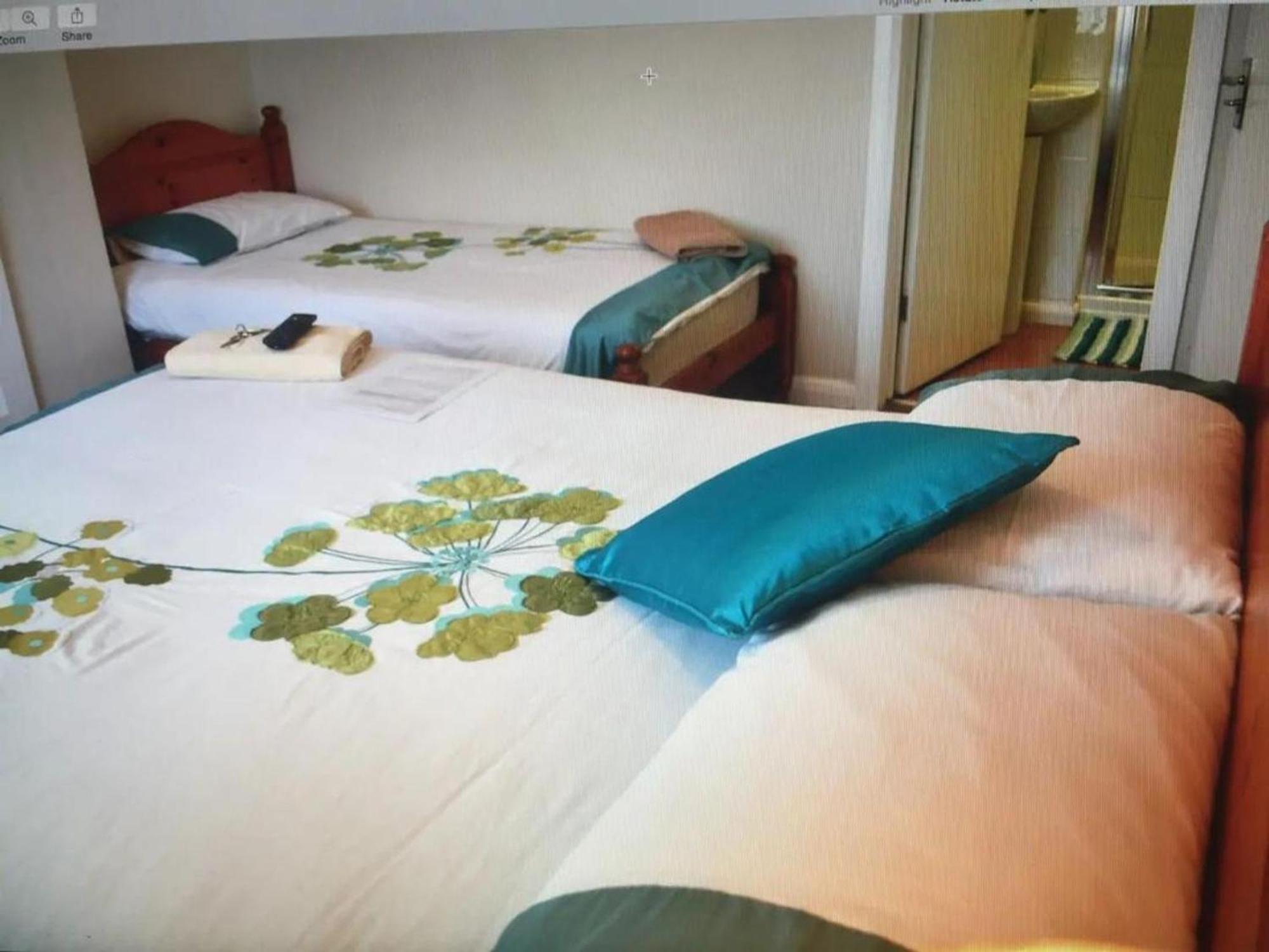 Room In Guest Room - Comfortable Family Room With Tv, Free Fast Wifi, Sleeps 4 With 1 Bunk Bed Хейс Экстерьер фото